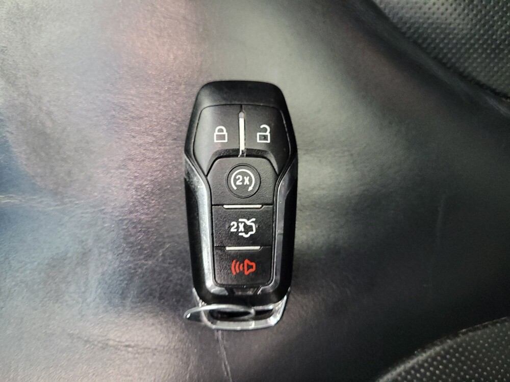 2016 Lincoln MKX in Grand Rapids, MI 49508 - 18131343 32