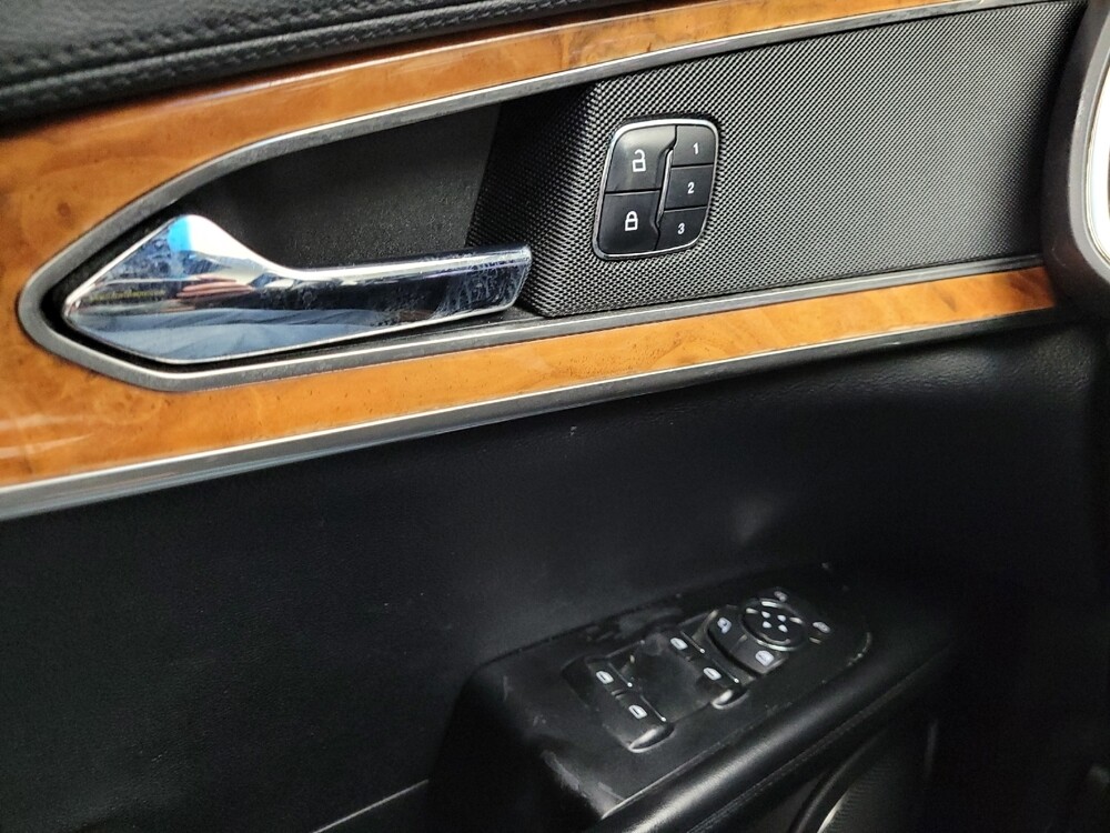 2016 Lincoln MKX in Grand Rapids, MI 49508 - 18131343 27