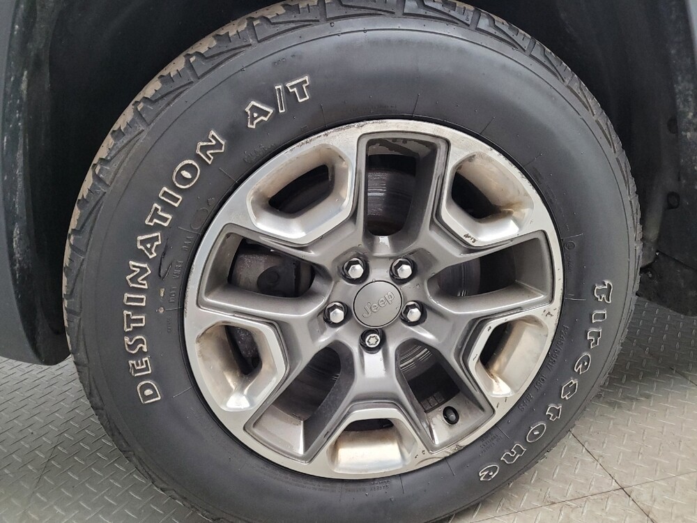 2019 Jeep Cherokee in Taylor, MI 48180 - 18131344 31