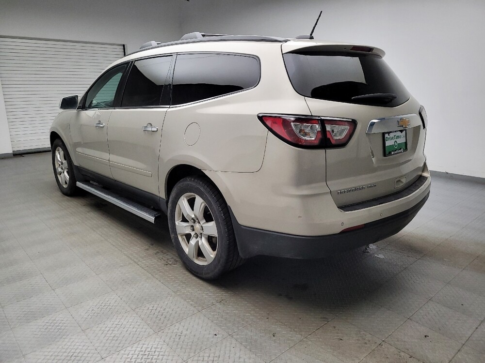 2017 Chevrolet Traverse in Taylor, MI 48180 - 18131345 5