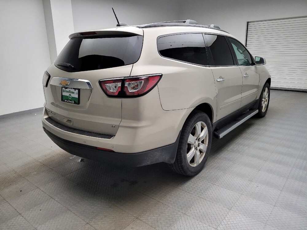 2017 Chevrolet Traverse in Taylor, MI 48180 - 18131345 9