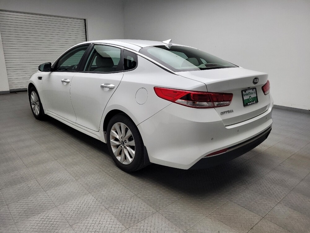 2018 Kia Optima in Grand Rapids, MI 49508 - 18131346 5