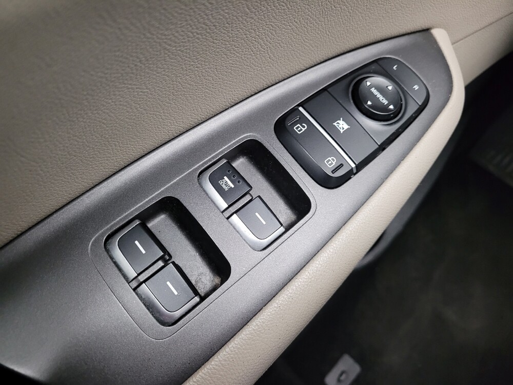 2018 Kia Optima in Grand Rapids, MI 49508 - 18131346 27