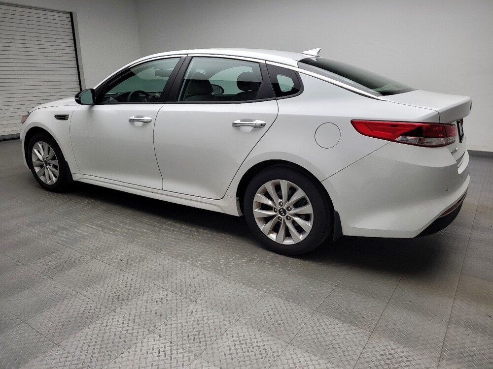 2018 Kia Optima in Grand Rapids, MI 49508 - 18131346 3