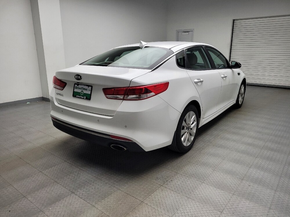 2018 Kia Optima in Grand Rapids, MI 49508 - 18131346 9