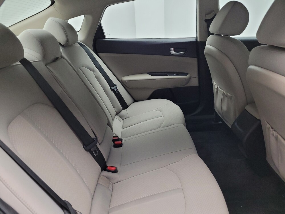 2018 Kia Optima in Grand Rapids, MI 49508 - 18131346 19