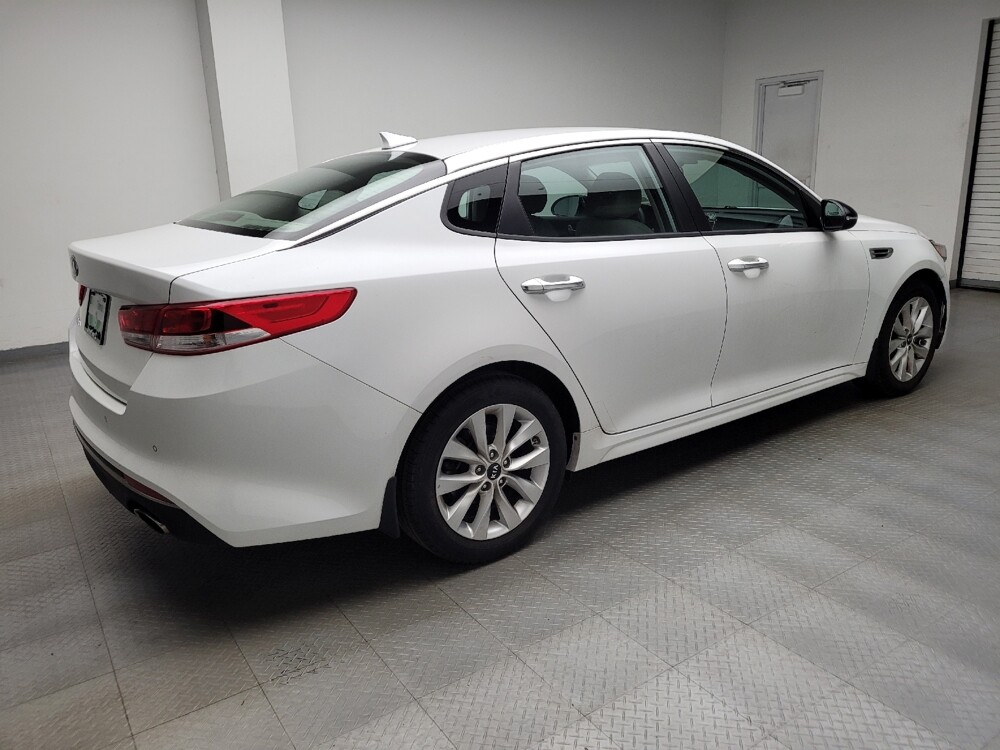 2018 Kia Optima in Grand Rapids, MI 49508 - 18131346 10