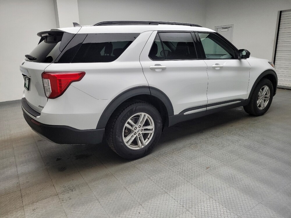 2021 Ford Explorer in Eastpointe, MI 48021 - 18131350 10