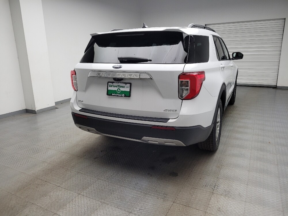 2021 Ford Explorer in Eastpointe, MI 48021 - 18131350 7