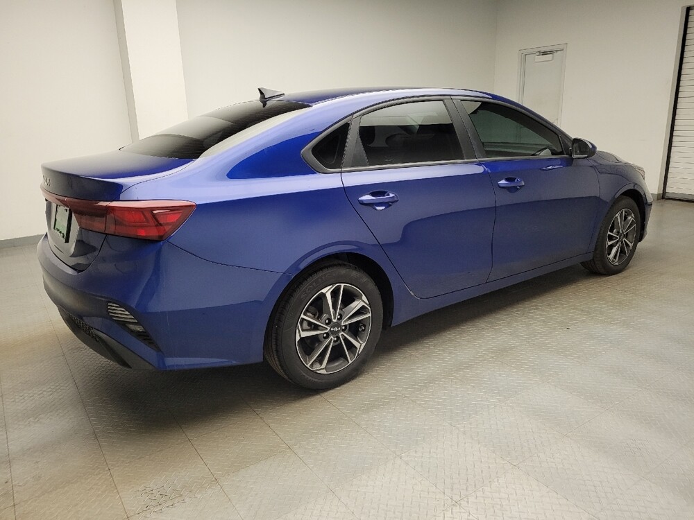 2023 Kia Forte in Taylor, MI 48180 - 18131352 10