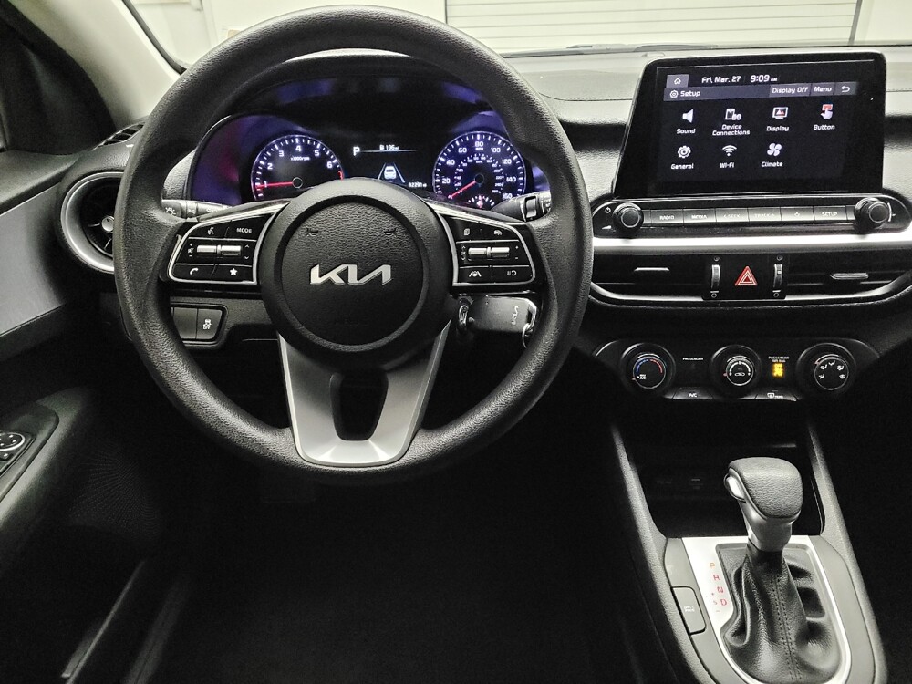 2023 Kia Forte in Taylor, MI 48180 - 18131352 22