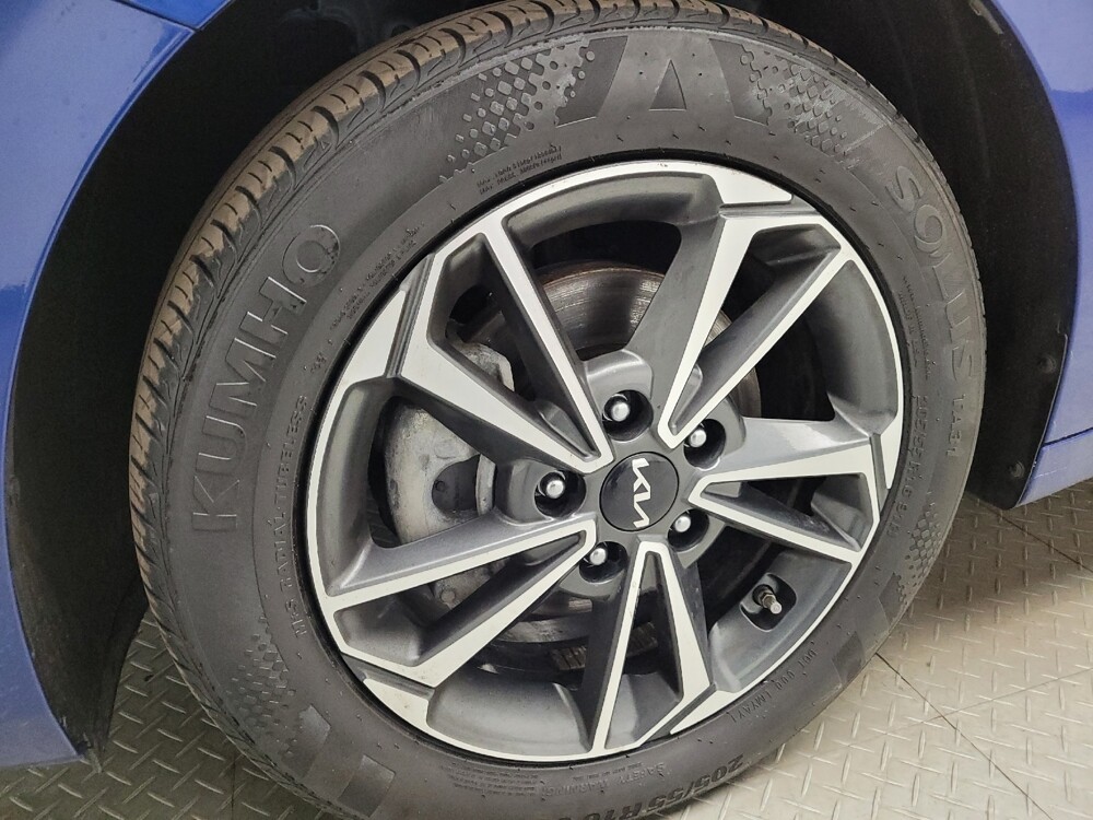 2023 Kia Forte in Taylor, MI 48180 - 18131352 31