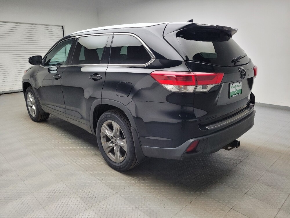 2018 Toyota Highlander in Eastpointe, MI 48021 - 18131353 5