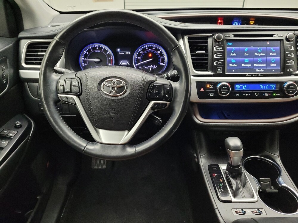 2018 Toyota Highlander in Eastpointe, MI 48021 - 18131353 22