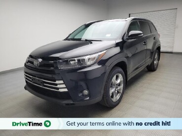 2018 Toyota Highlander in Eastpointe, MI 48021