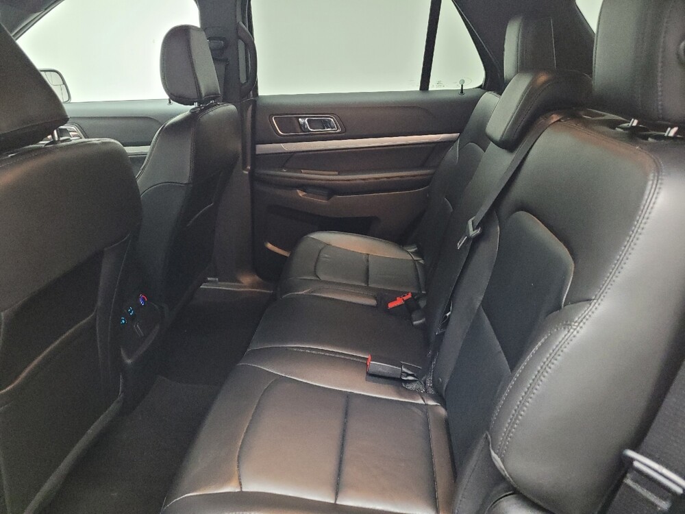 2018 Ford Explorer in Grand Rapids, MI 49508 - 18131358 18