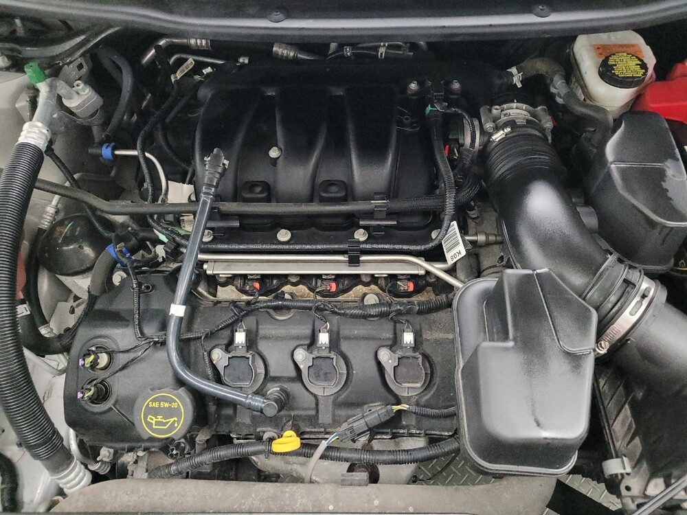 2018 Ford Explorer in Grand Rapids, MI 49508 - 18131358 30