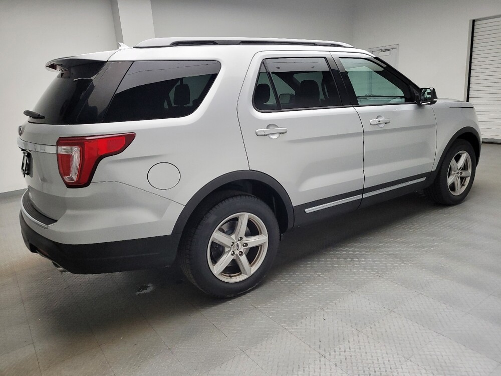 2018 Ford Explorer in Grand Rapids, MI 49508 - 18131358 10