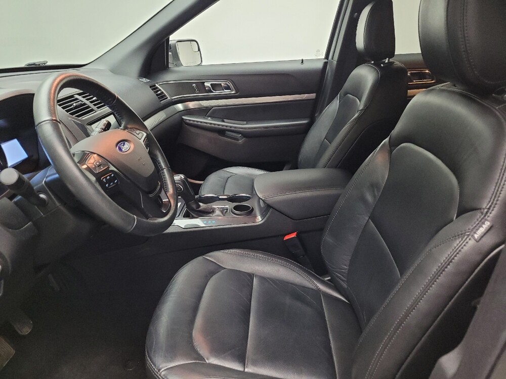 2018 Ford Explorer in Grand Rapids, MI 49508 - 18131358 17