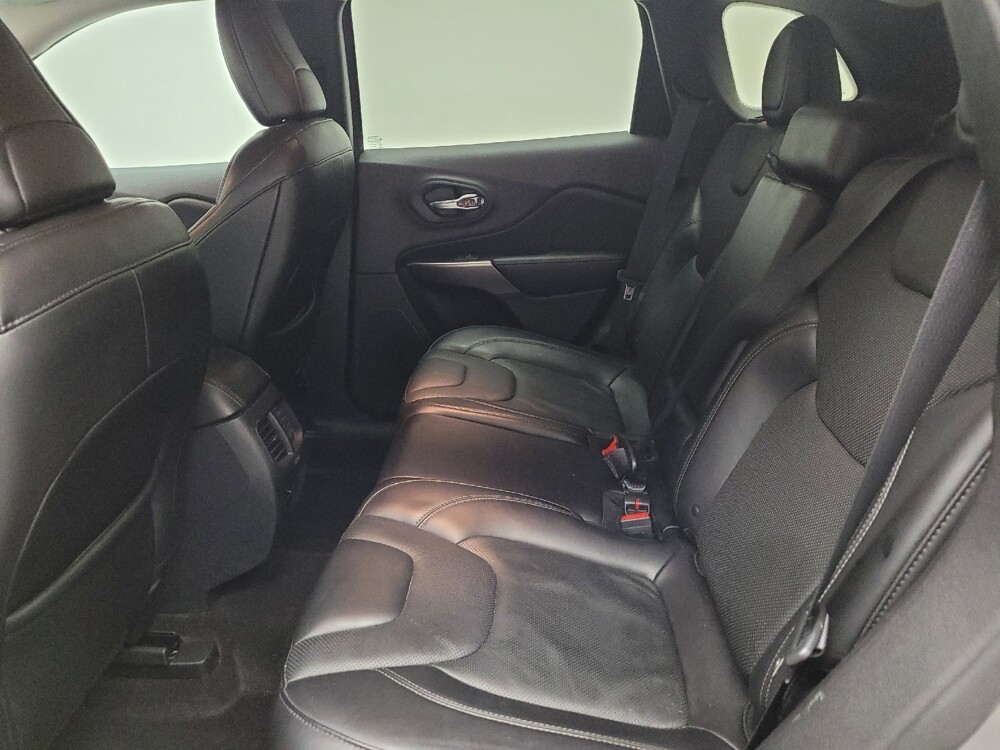 2019 Jeep Cherokee in Grand Rapids, MI 49508 - 18131359 18