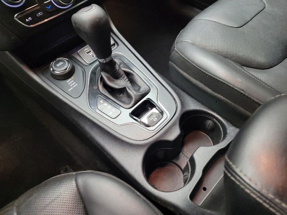 2019 Jeep Cherokee in Grand Rapids, MI 49508 - 18131359 26