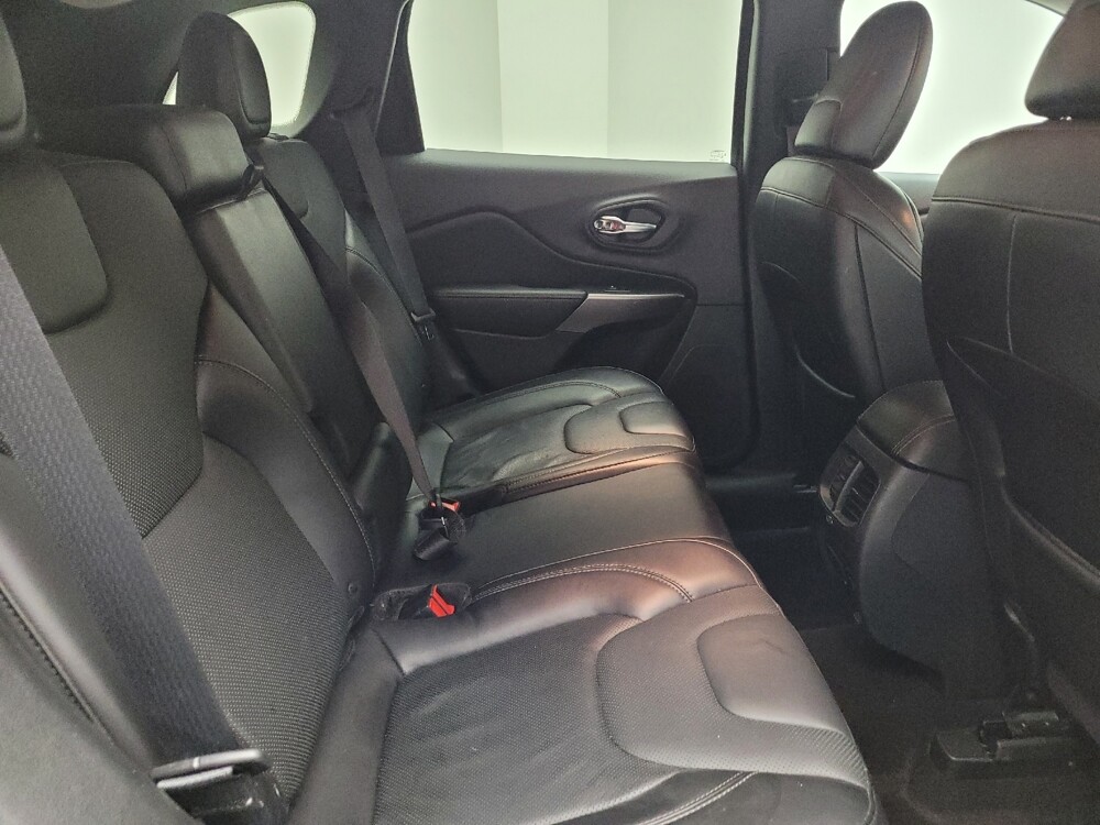 2019 Jeep Cherokee in Grand Rapids, MI 49508 - 18131359 19