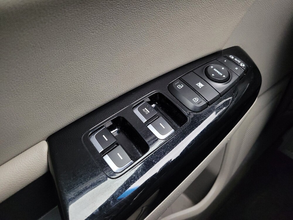 2019 Kia Sportage in Taylor, MI 48180 - 18131361 27