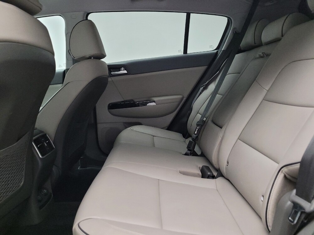 2019 Kia Sportage in Taylor, MI 48180 - 18131361 18