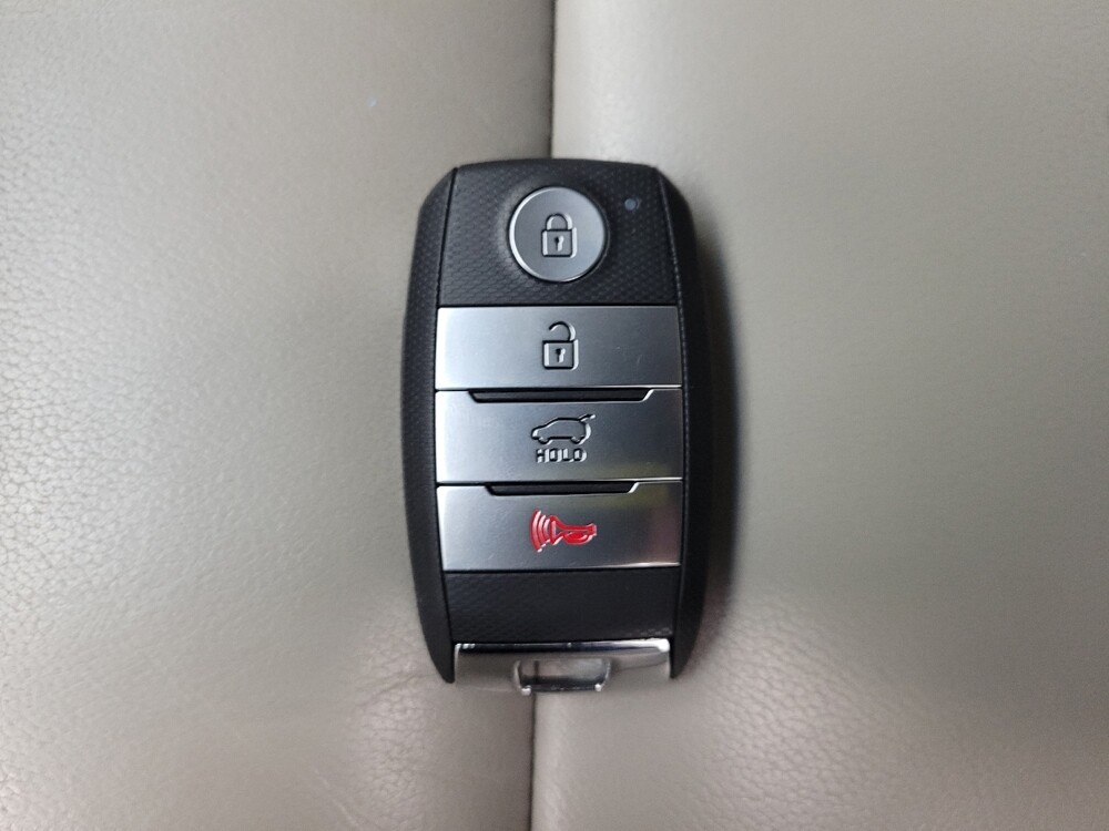 2019 Kia Sportage in Taylor, MI 48180 - 18131361 32