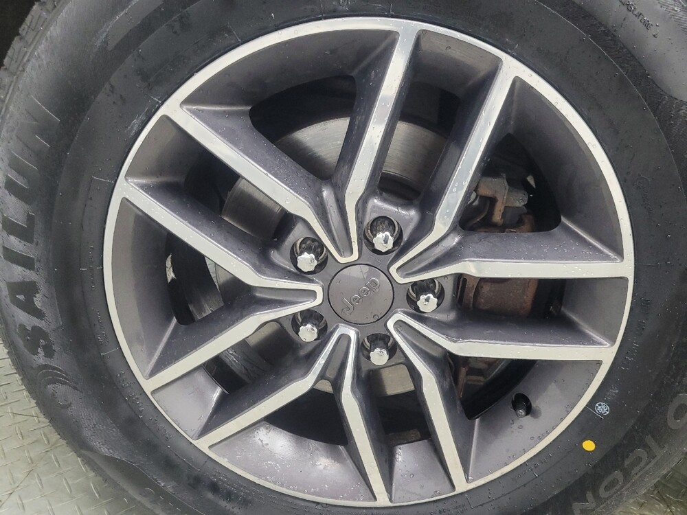 2019 Jeep Grand Cherokee in Highland, IN 46322 - 18131362 31