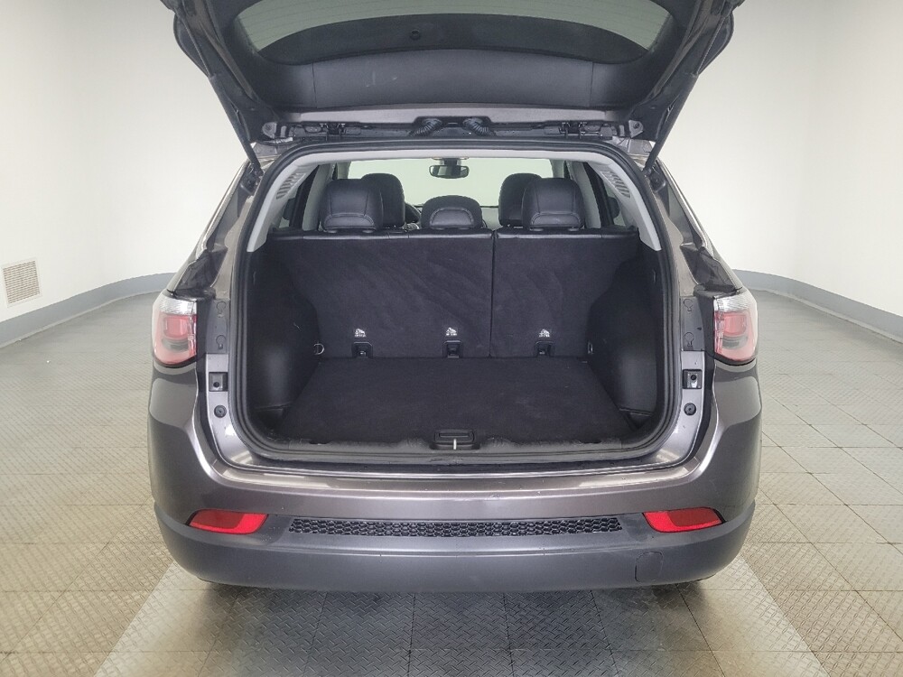 2018 Jeep Compass in Ft Wayne, IN 46805 - 18131363 29