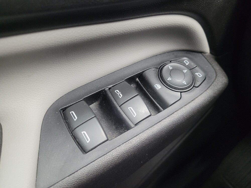 2019 Chevrolet Equinox in Highland, IN 46322 - 18131364 27