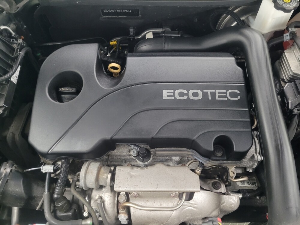 2019 Chevrolet Equinox in Highland, IN 46322 - 18131364 30