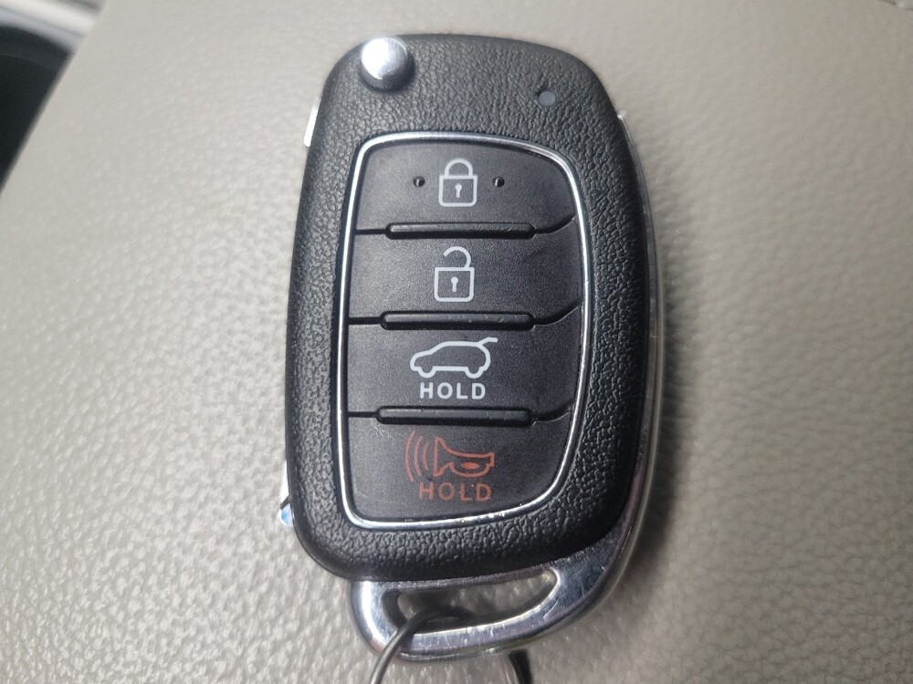 2016 Hyundai Tucson in Indianapolis, IN 46222 - 18131372 32