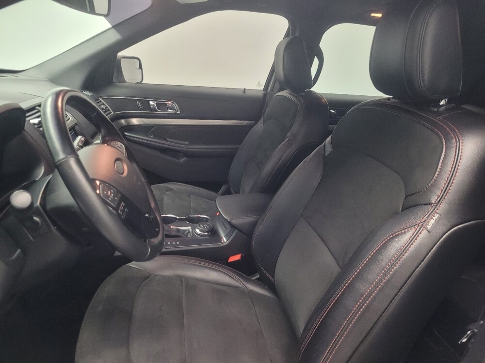 2018 Ford Explorer in Ft Wayne, IN 46805 - 18131374 17