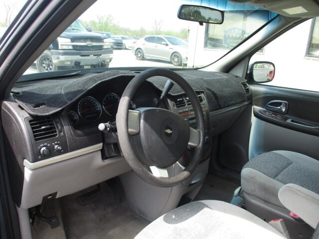 2006 Chevrolet Uplander in Oak Grove, MO 64075 - 18131375 8