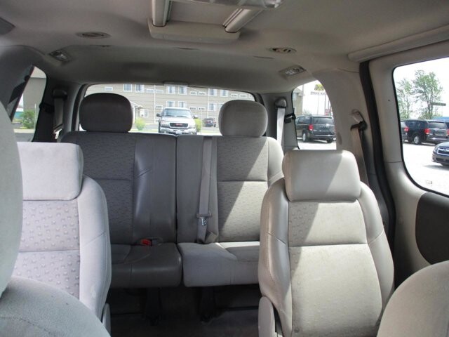 2006 Chevrolet Uplander in Oak Grove, MO 64075 - 18131375 11