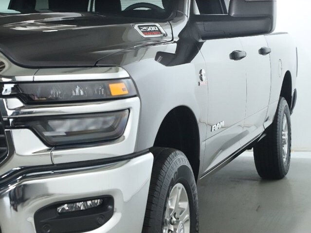 2025 RAM 2500 in Bedford, OH 44146 - 18131377 4