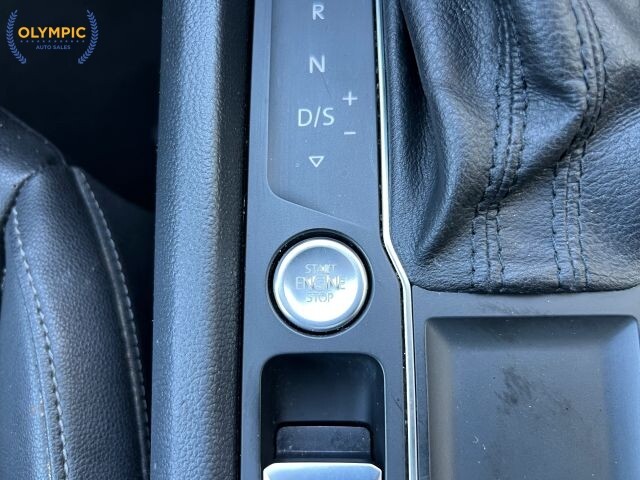 2019 Volkswagen Atlas in Decatur, GA 30032 - 18131387 33