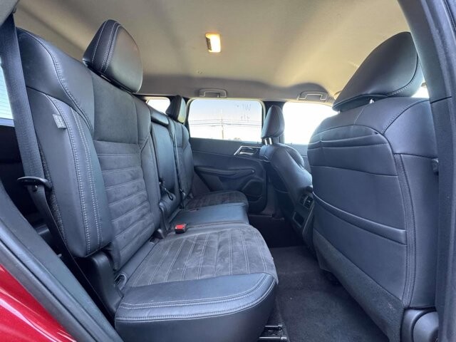 2023 Mitsubishi Outlander in Winchester, VA 22602 - 18131390 11