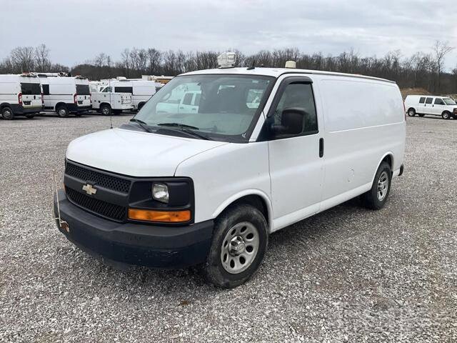 2014 Chevrolet Express 1500 in Blauvelt, NY 10913 - 18131391 3