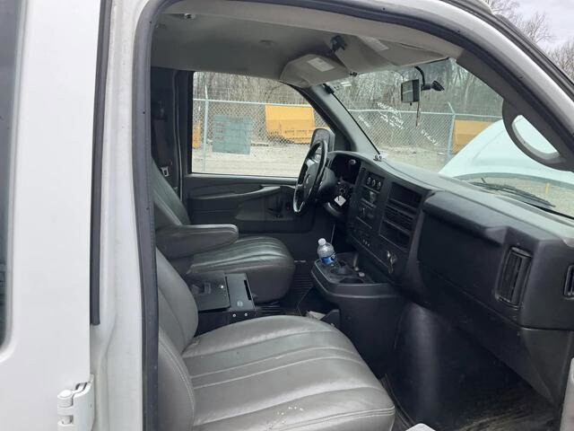 2014 Chevrolet Express 1500 in Blauvelt, NY 10913 - 18131391 12