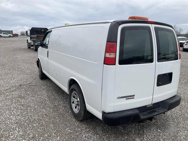 2014 Chevrolet Express 1500 in Blauvelt, NY 10913 - 18131391 4