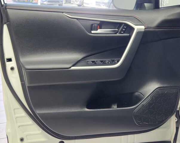 2022 Toyota RAV4 in Cinnaminson, NJ 08077 - 18131409 10
