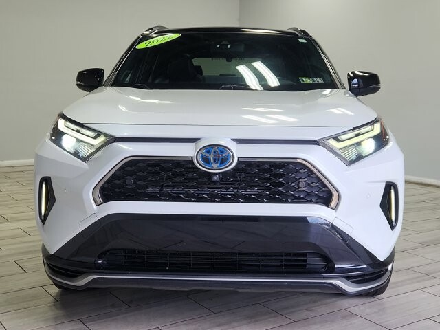 2022 Toyota RAV4 in Cinnaminson, NJ 08077 - 18131409 8