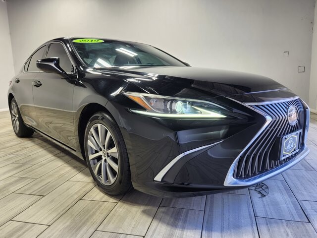 2019 Lexus ES 350 in Cinnaminson, NJ 08077 - 18131412 7