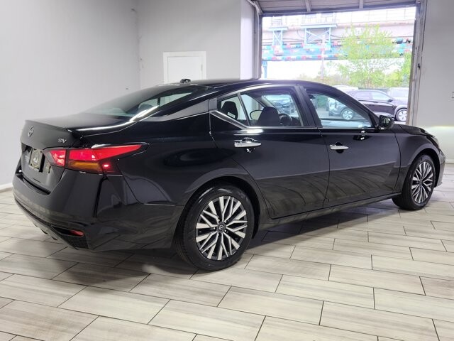 2024 Nissan Altima in Cinnaminson, NJ 08077 - 18131416 5