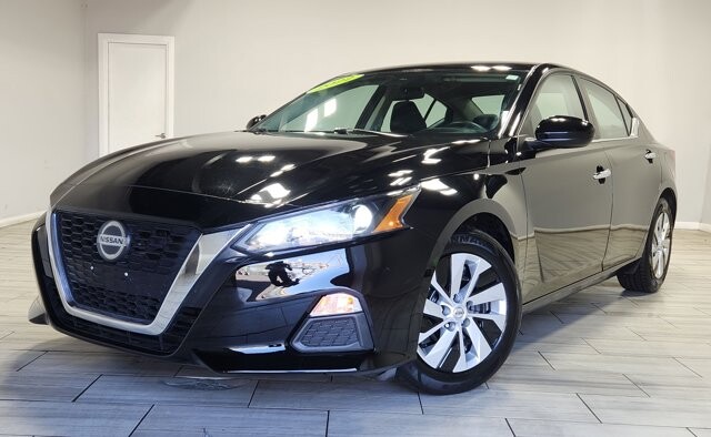 2022 Nissan Altima in Cinnaminson, NJ 08077 - 18131418