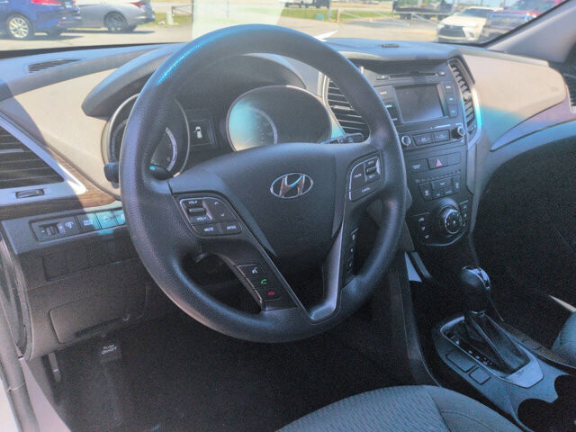 2017 Hyundai Santa Fe in North Little Rock, AR 72117-1620 - 18131420 7