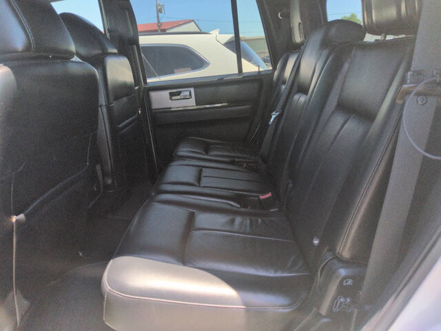 2017 Ford Expedition in North Little Rock, AR 72117-1620 - 18131421 5